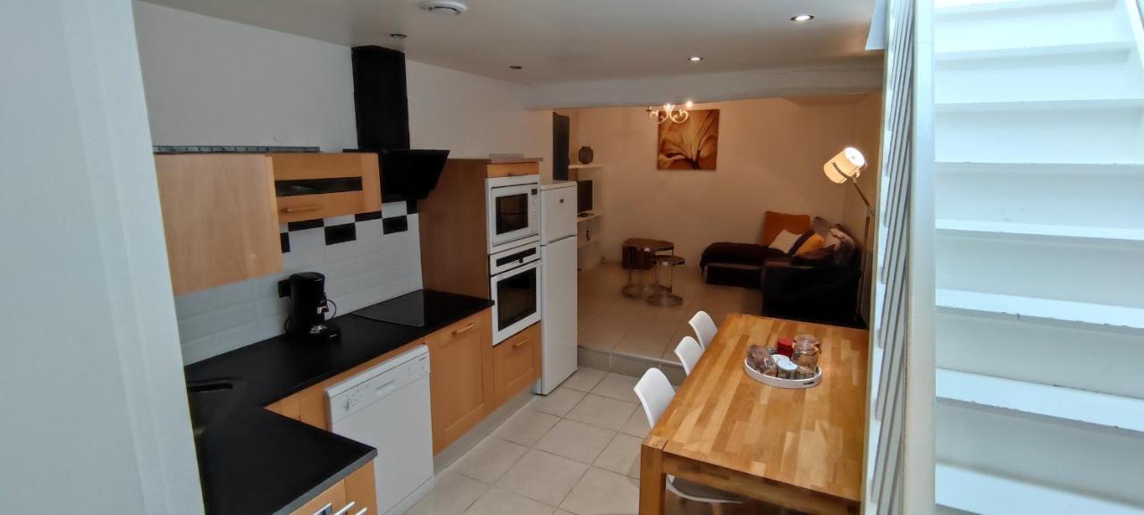 Chaleureuse Petite Maison De Bourg Beaumont-sur-Sarthe Bagian luar foto