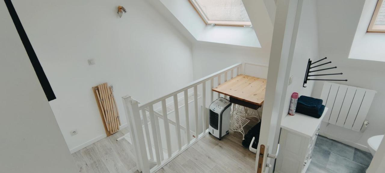 Chaleureuse Petite Maison De Bourg Beaumont-sur-Sarthe Bagian luar foto